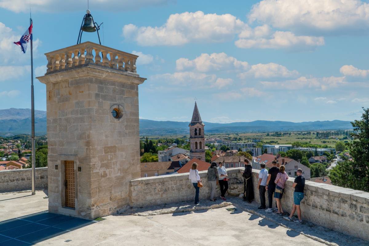 Besplatna stručna turistička vođenja, Sinj 2024.