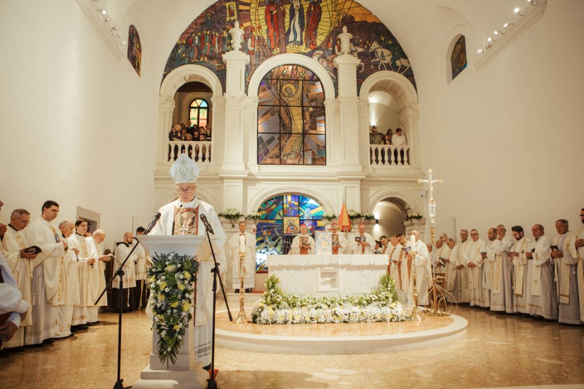 Crkva Čudotvorne Gospe Sinjske svečano proglašena papinskom manjom bazilikom